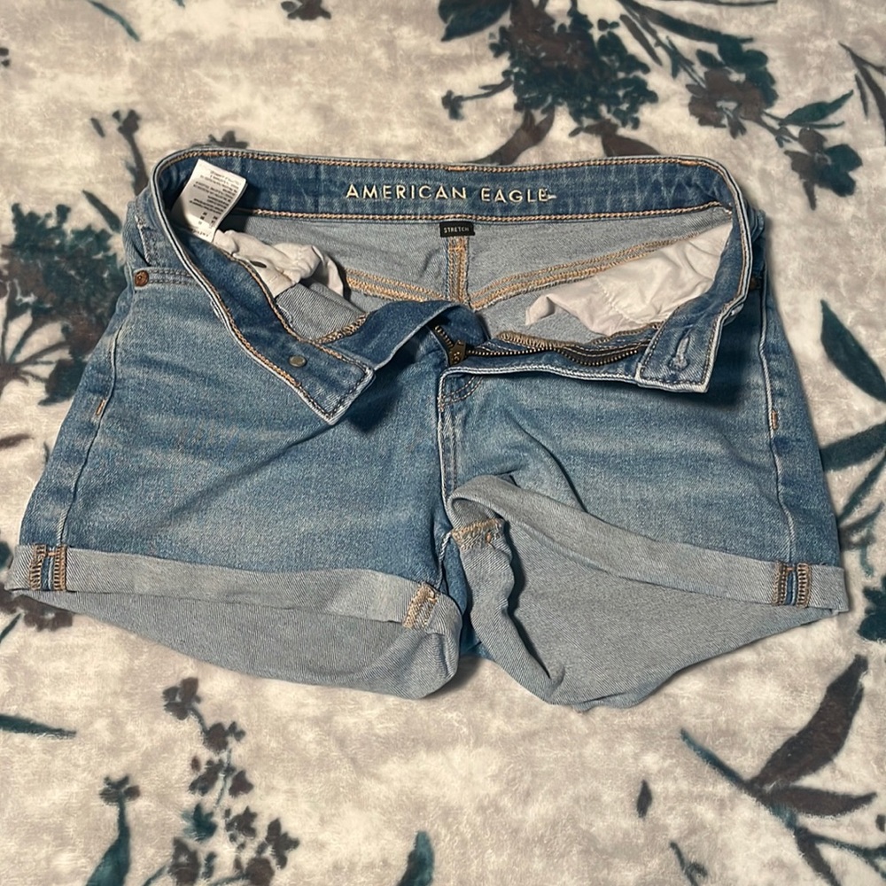 Women’s American Eagle Shorts 🦅